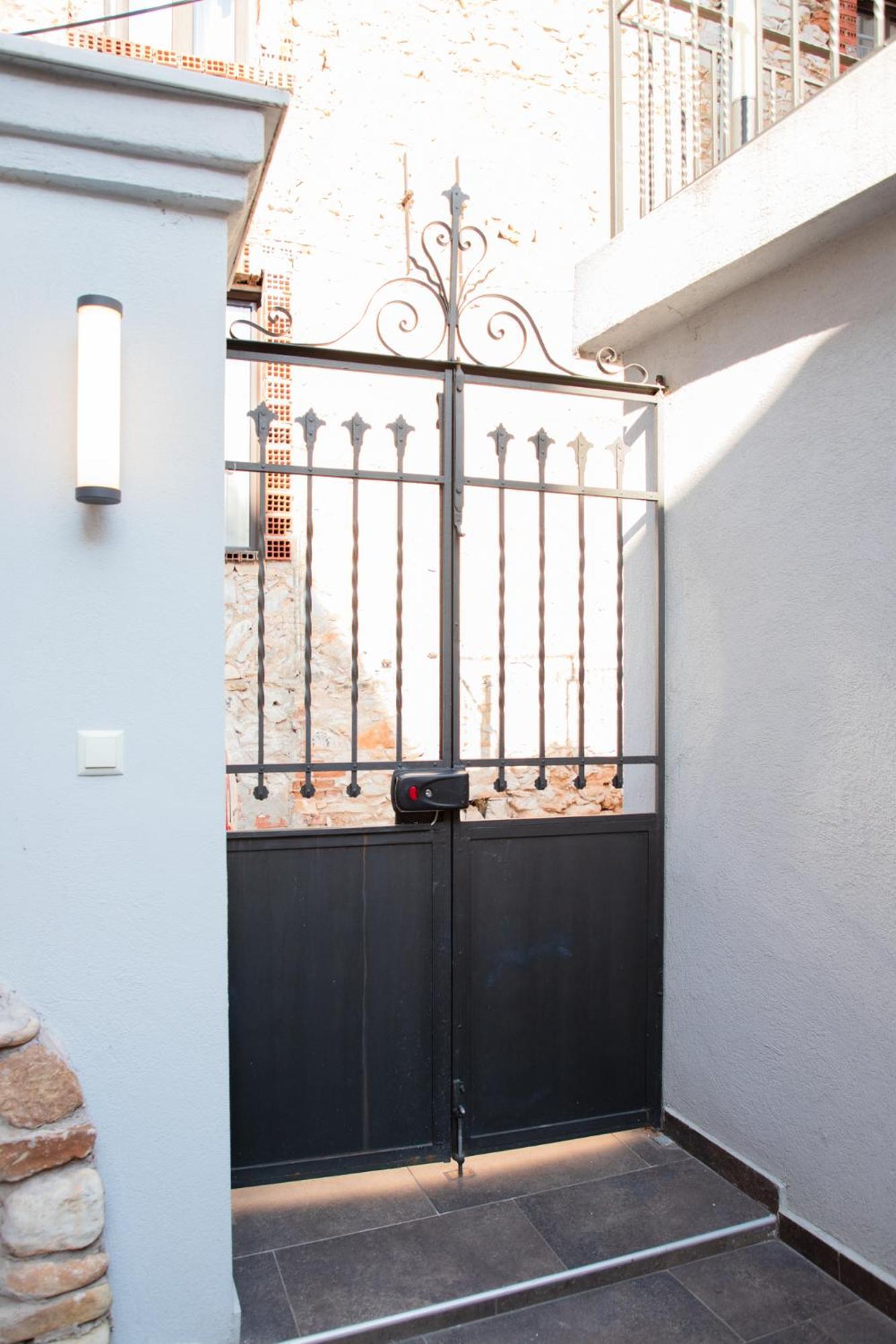 St. Barbara Apartment Драма Екстериор снимка