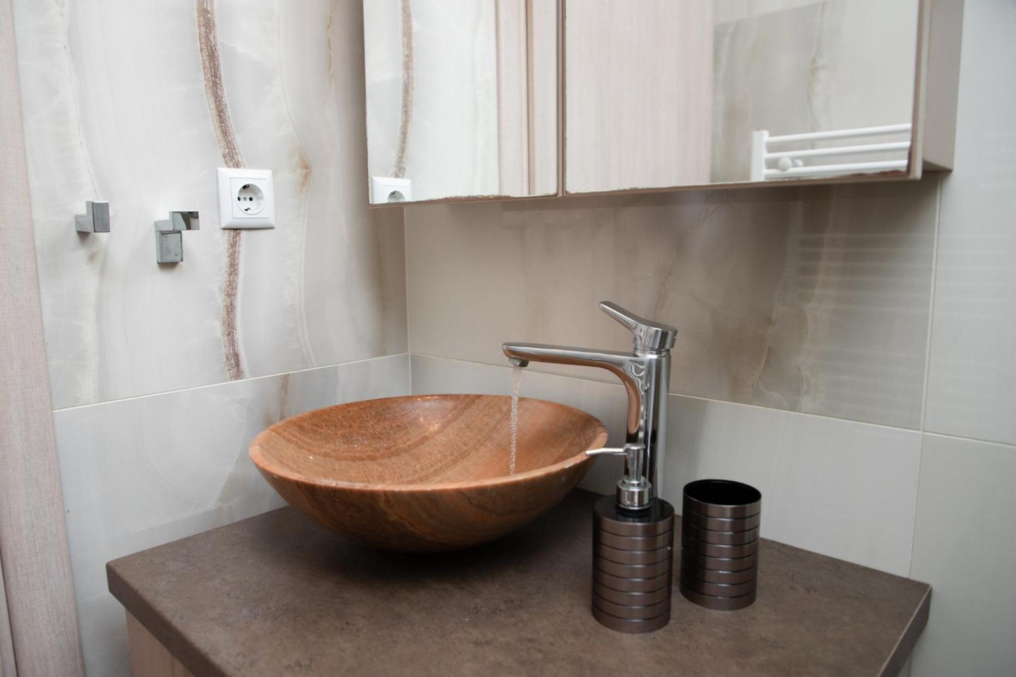 St. Barbara Apartment Драма Екстериор снимка